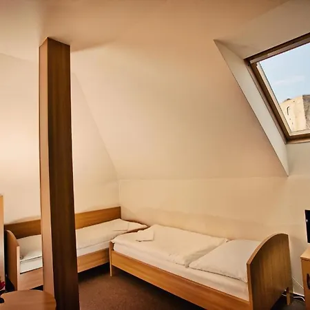 U Ceske Koruny Herberg 3*