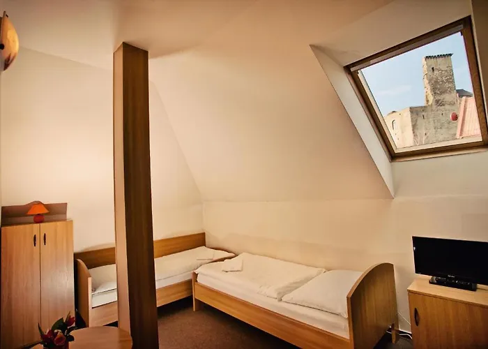 U Ceske Koruny Fogadó 3*